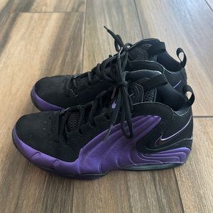 Nike Air Max Basketball Shoes - Kids Size 7Y Black & Purple